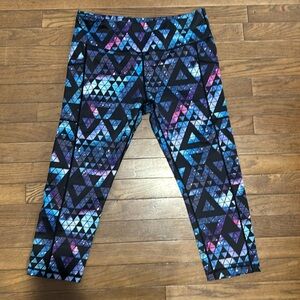3/4 length size large CVG Leggings